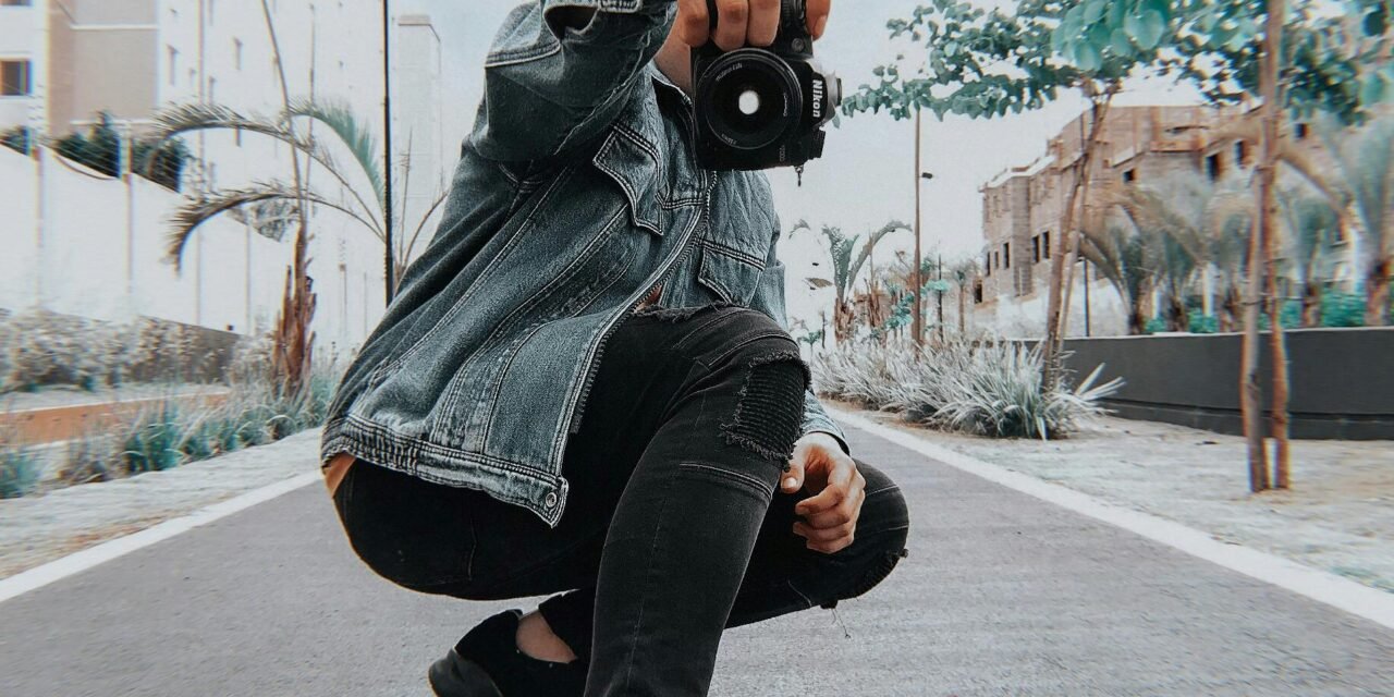 Sony A7C II vs Sony A7 IV – Which Mirrorless is Best for Travel Videography